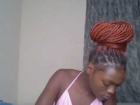 Snapshot of Belle_bubbles chatting on 06-21-26, 06:32 Belle bubbles online show from 06-21-26, 06:32