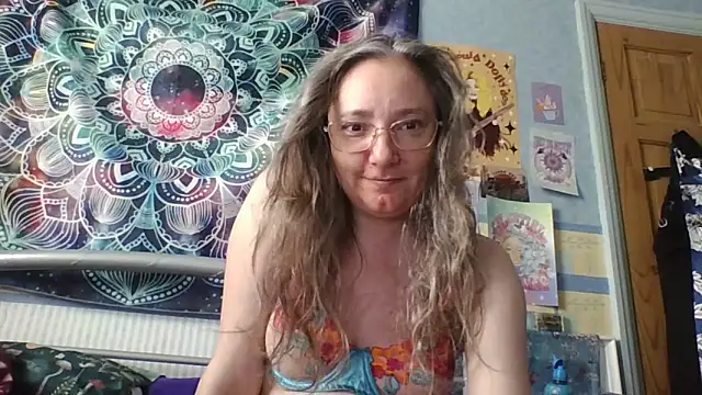 Izzylove47 online show from 06-13-26, 08:45