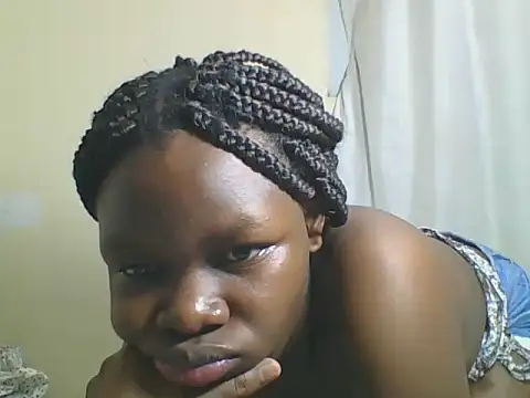 Sweetgal2025 online show from 05-31-26, 06:09