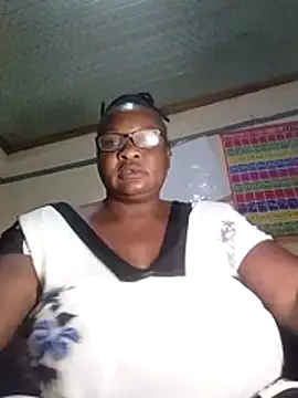 Snapshot of Judith123 chatting on 07-09-26, 03:32 Judith123 online show from 07-09-26, 03:32