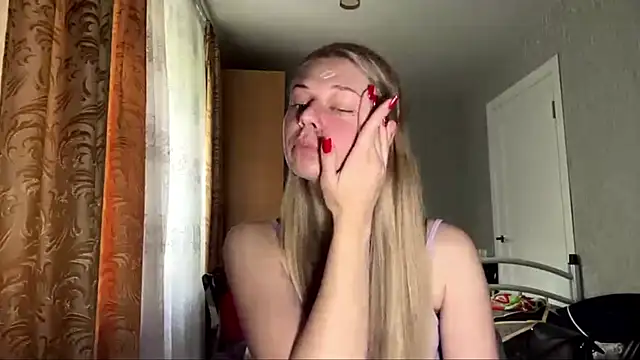 HoneysPiee online show from 06-15-26, 10:28