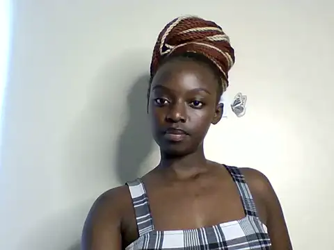 Snapshot of Red_blair chatting on 06-08-26, 11:43 Red blair online show from 06-08-26, 11:43