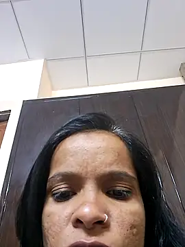 Snapshot of Shanaya_001 chatting on 05-24-26, 04:39 Shanaya 001 online show from 05-24-26, 04:39