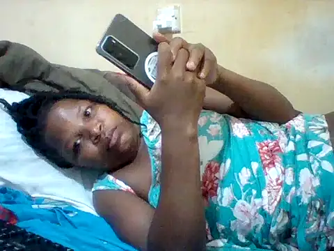 Camilla-Sweets online show from 06-16-26, 06:16