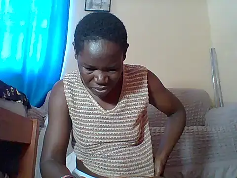 Snapshot of Blacksexyqueen24 chatting on 06-26-26, 08:30 Blacksexyqueen24 online show from 06-26-26, 08:30