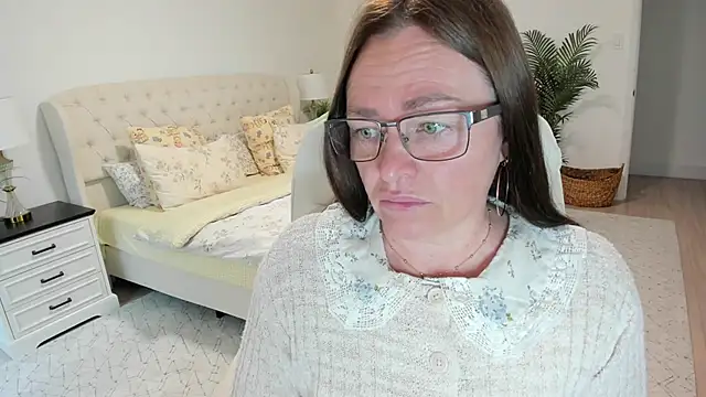 Vika73 online show from 05-26-26, 11:28