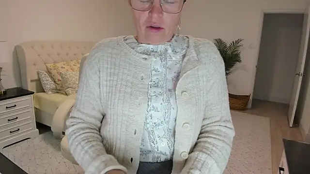Vika73 online show from 05-30-26, 11:29