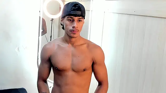 Snapshot of Joao_da_silva19 chatting on 06-03-26, 02:33 Joao da silva19 online show from 06-03-26, 02:33