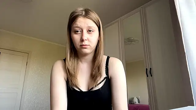 HeyItsAgata online show from 05-19-26, 10:43