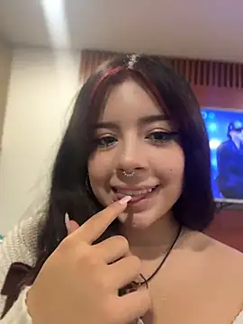 softdoll-  online show from 06-24-26, 12:09