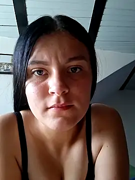 Snapshot of Yeras_ chatting on 05-28-26, 05:21 Yeras online show from 05-28-26, 05:21