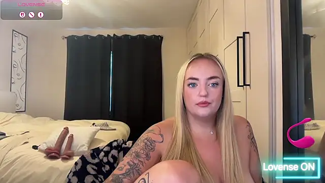 CurvyWetWife online show from 06-05-26, 08:53