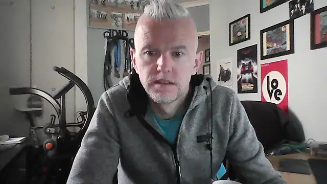 Snapshot of TheSexyCyclist chatting on 05-18-26, 07:47 TheSexyCyclist online show from 05-18-26, 07:47
