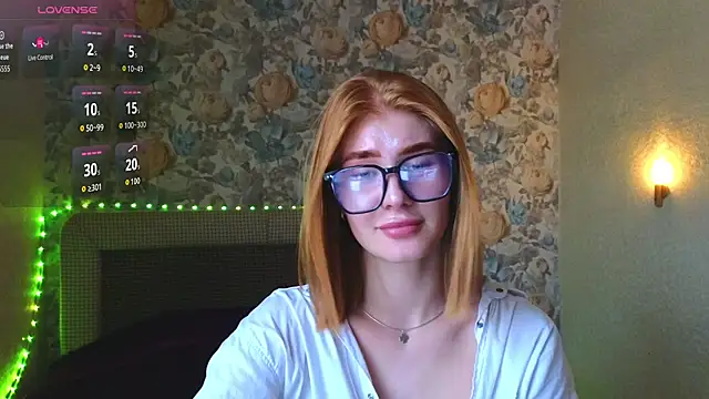 Juli Ginger online show from 07-14-26, 02:45