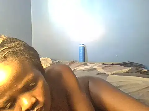 Snapshot of SinfulLuna2 chatting on 07-13-26, 01:47 SinfulLuna2 online show from 07-13-26, 01:47
