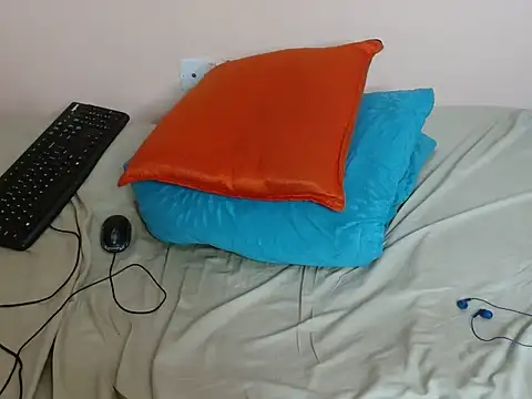 Snapshot of maya_nyla chatting on 06-28-26, 12:38 maya nyla online show from 06-28-26, 12:38