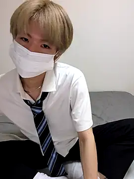 Snapshot of hayato_07 chatting on 06-25-26, 12:09 hayato 07 online show from 06-25-26, 12:09