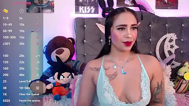 Snapshot of lunabritton chatting on 06-16-26, 04:04 lunabritton online show from 06-16-26, 04:04