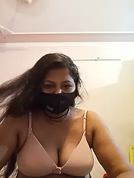 Miss kirtii online show from 05-20-26, 04:51