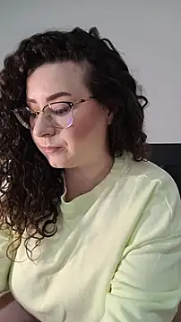 Snapshot of Elissa_Floyd__ chatting on 05-23-26, 05:12 Elissa Floyd online show from 05-23-26, 05:12