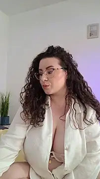 Elissa Floyd   online show from 06-15-26, 09:22