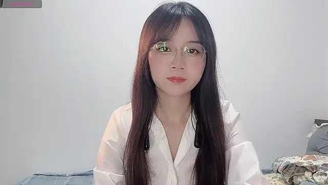 Snapshot of 77-Vicky chatting on 06-08-26, 01:20 77-Vicky online show from 06-08-26, 01:20