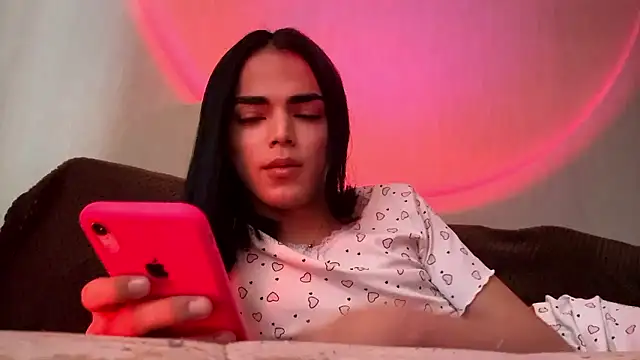 MarlyJess online show from 05-28-26, 12:24