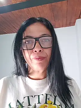 Snapshot of Scarlett_Valnyx chatting on 05-27-26, 12:57 Scarlett Valnyx online show from 05-27-26, 12:57