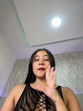 Snapshot of amara_huxly chatting on 06-11-26, 07:56 amara huxly online show from 06-11-26, 07:56