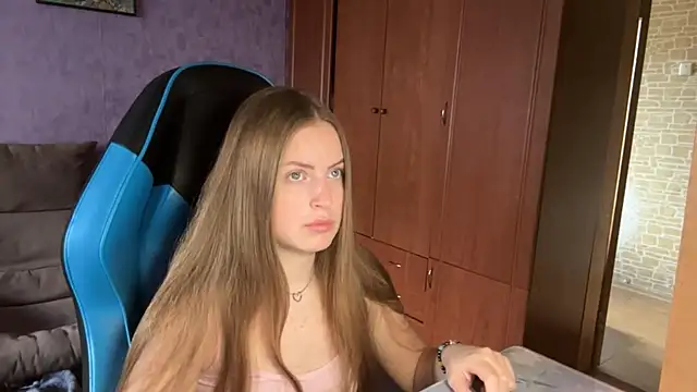 Snapshot of SilkSinner_ chatting on 07-09-26, 10:08 SilkSinner online show from 07-09-26, 10:08