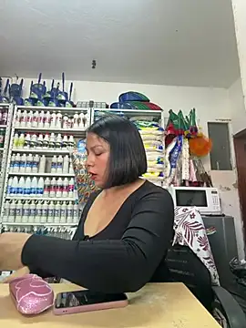Snapshot of ISABELLA__LUNA chatting on 06-23-26, 01:42 ISABELLA LUNA online show from 06-23-26, 01:42