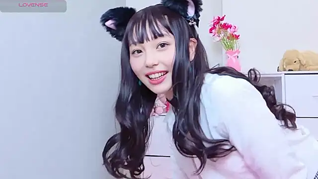 Snapshot of Nekopi_222 chatting on 06-18-26, 02:45 Nekopi 222 online show from 06-18-26, 02:45
