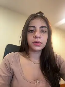 Hanna Cruz  online show from 06-03-26, 06:13