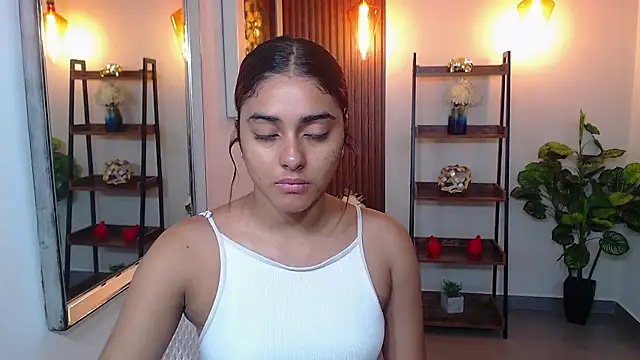 Snapshot of _Lucy_Grey_ chatting on 07-03-26, 12:33 Lucy Grey online show from 07-03-26, 12:33