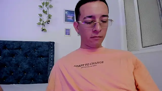 Snapshot of scarlett_777_dante chatting on 07-10-26, 02:30 scarlett 777 dante online show from 07-10-26, 02:30