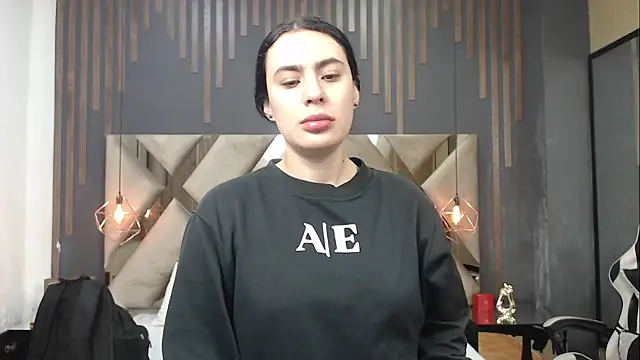 Snapshot of MartinaaFit chatting on 06-20-26, 11:57 MartinaaFit online show from 06-20-26, 11:57