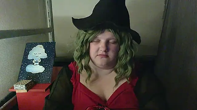 Freya Fellie online show from 05-20-26, 04:02