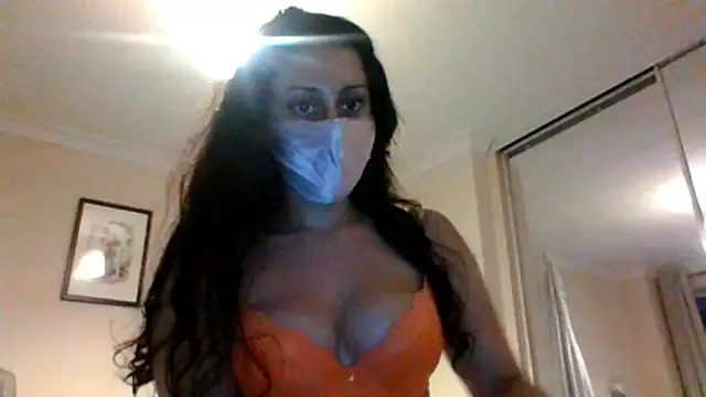 leila salem online show from 06-11-26, 08:07