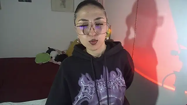 Frida nymph online show from 06-13-26, 06:11