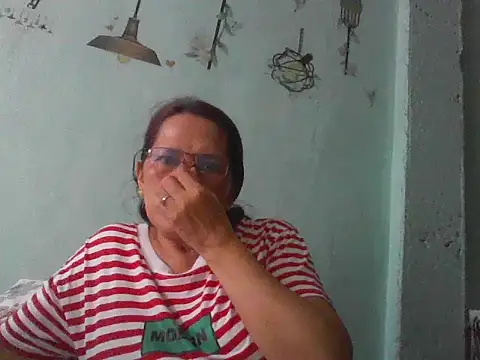 momshe2026 online show from 06-20-26, 07:55
