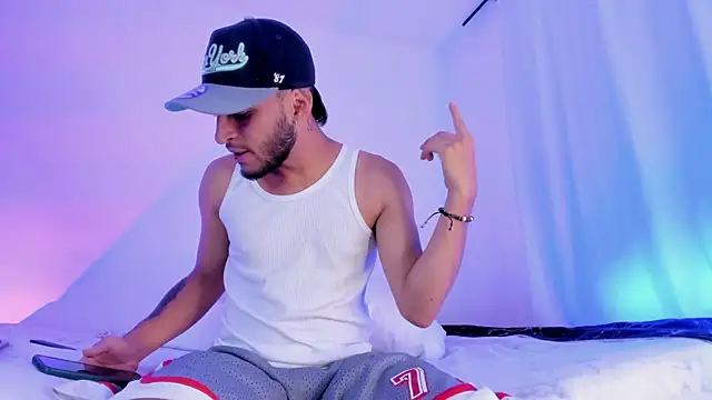  Kevin xxx online show from 01-25-25, 01:19