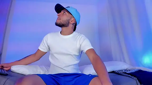 Snapshot of _Kevin_xxx chatting on 01-19-26, 05:11 Kevin xxx online show from 01-19-26, 05:11