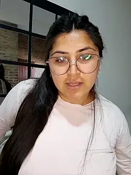 morena95  online show from 05-26-26, 12:56