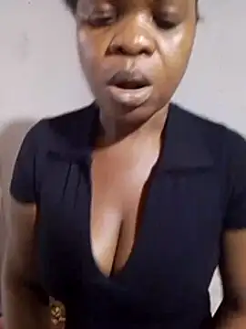 Snapshot of Teecheaa chatting on 06-17-26, 12:46 Teecheaa online show from 06-17-26, 12:46