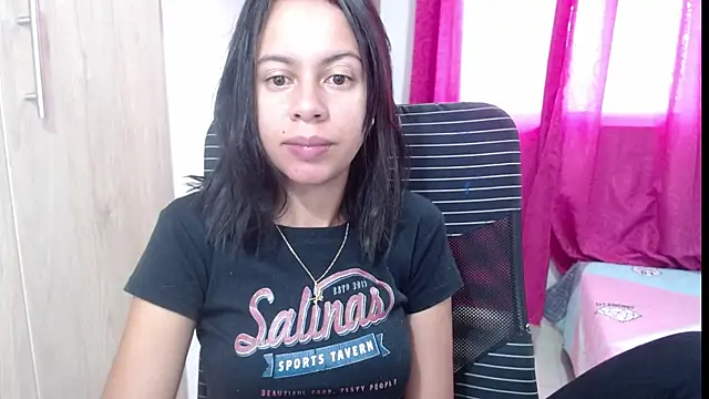 Valeria Santos  online show from 07-02-26, 01:39