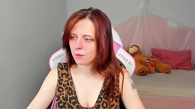 FreyaVeys online show from 06-28-26, 05:13