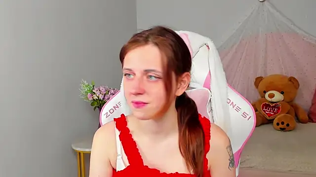 FreyaVeys online show from 07-10-26, 05:12