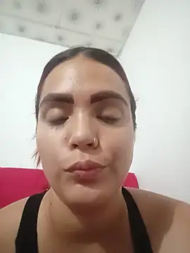 Snapshot of exotica_7 chatting on 06-08-26, 05:35 exotica 7 online show from 06-08-26, 05:35