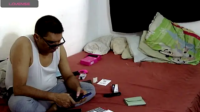 SASSY LOVERS online show from 05-26-26, 09:33