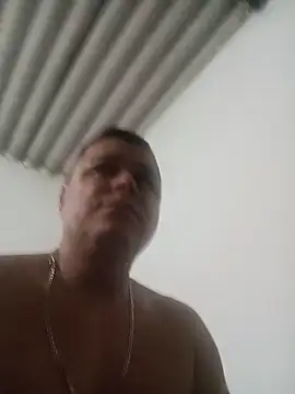 Snapshot of Belloalver chatting on 06-20-26, 02:58 Belloalver online show from 06-20-26, 02:58